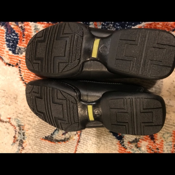 Kenneth Cole Reaction Boys Black Loafers - Picture 2 of 4
